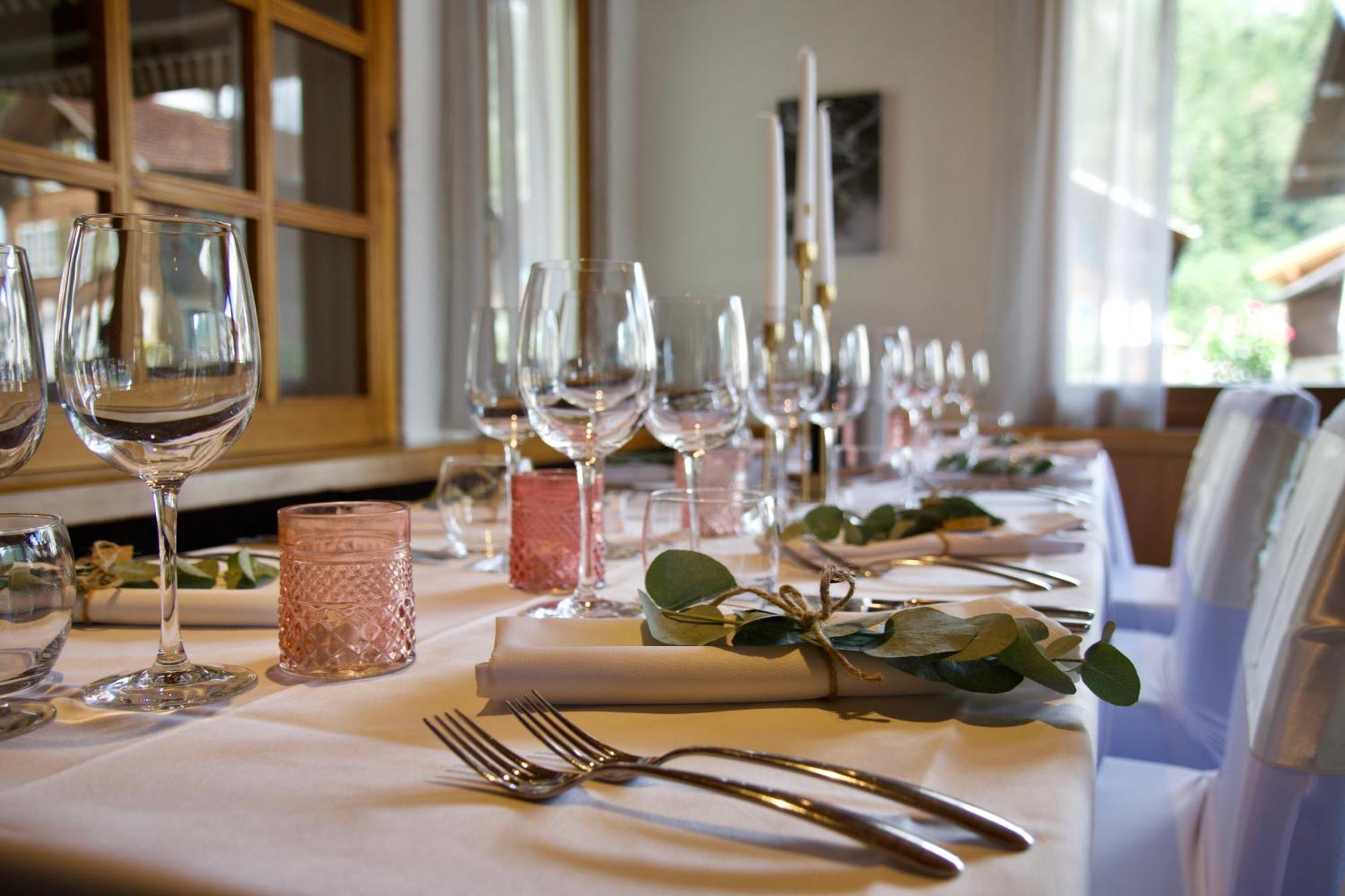 Hotel Restaurant Urweider Innertkirchen Buitenkant foto